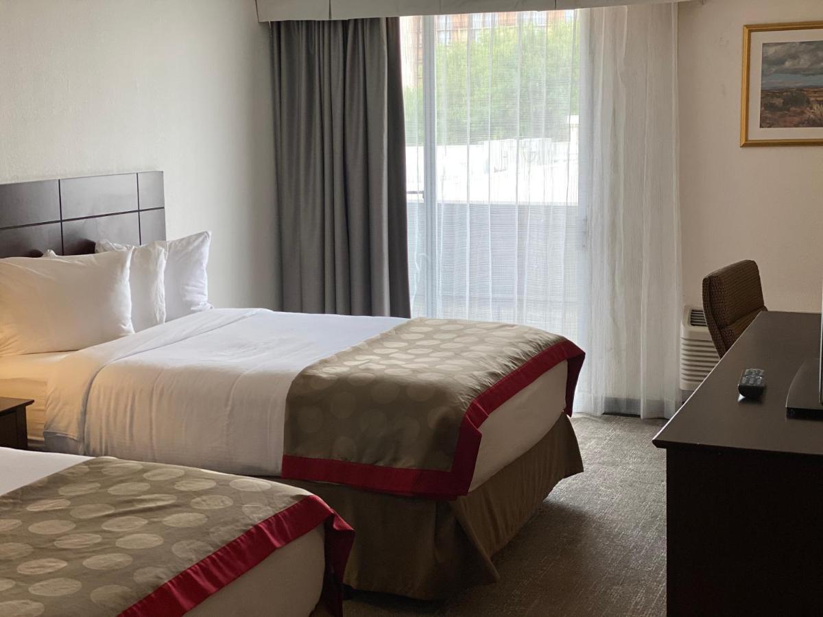 מלון Ramada By Wyndham Albuquerque Midtown מראה חיצוני תמונה