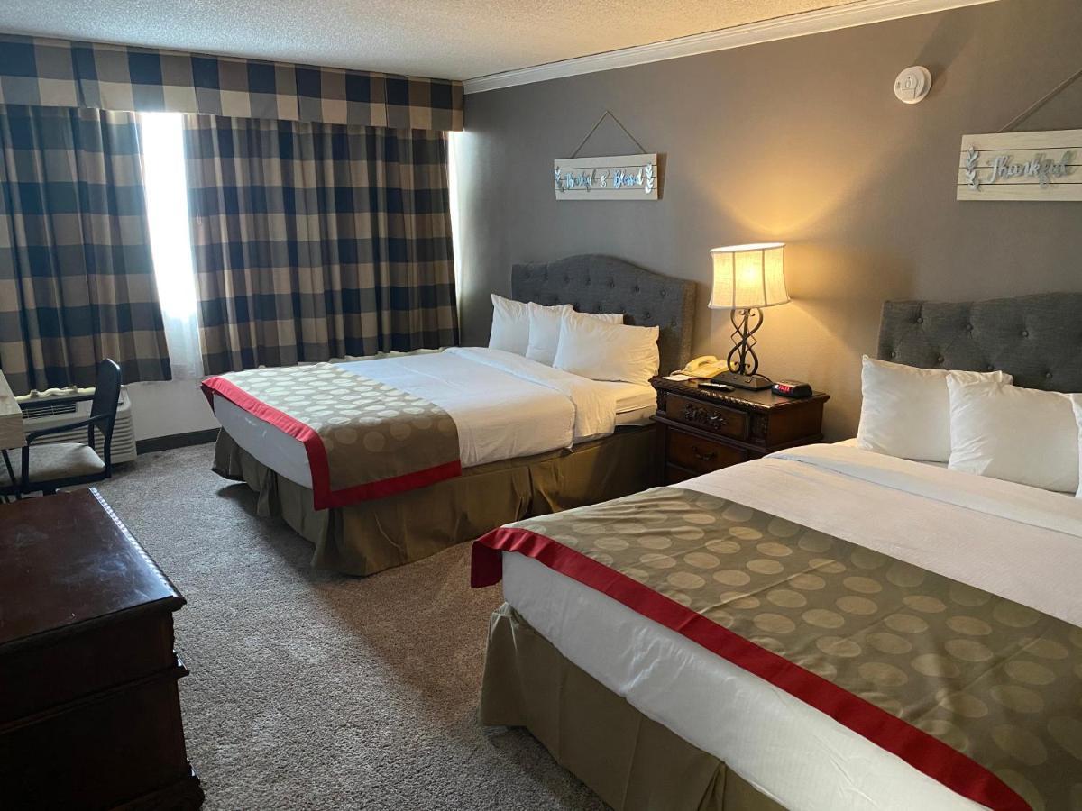 מלון Ramada By Wyndham Albuquerque Midtown מראה חיצוני תמונה