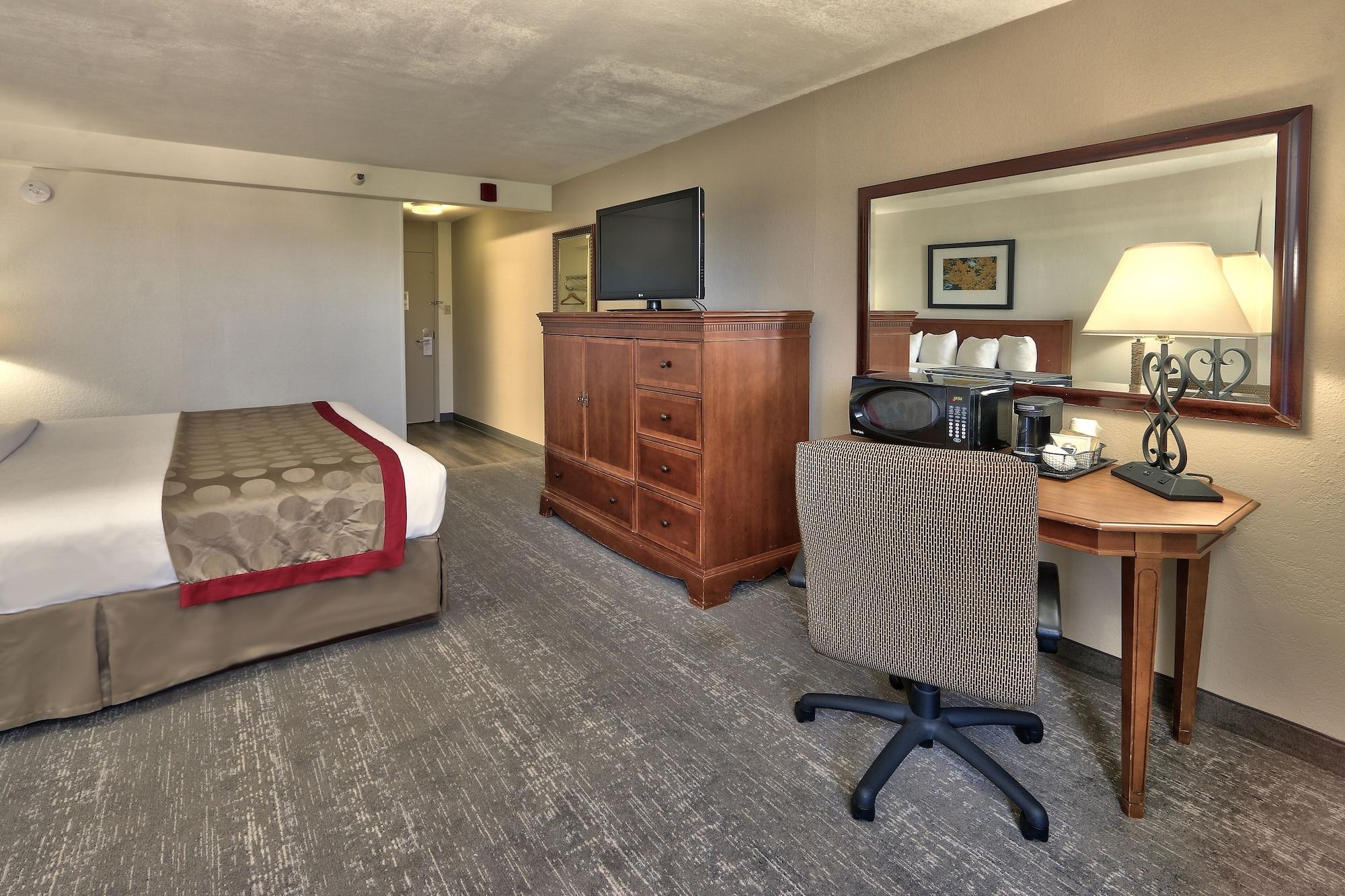 מלון Ramada By Wyndham Albuquerque Midtown מראה חיצוני תמונה