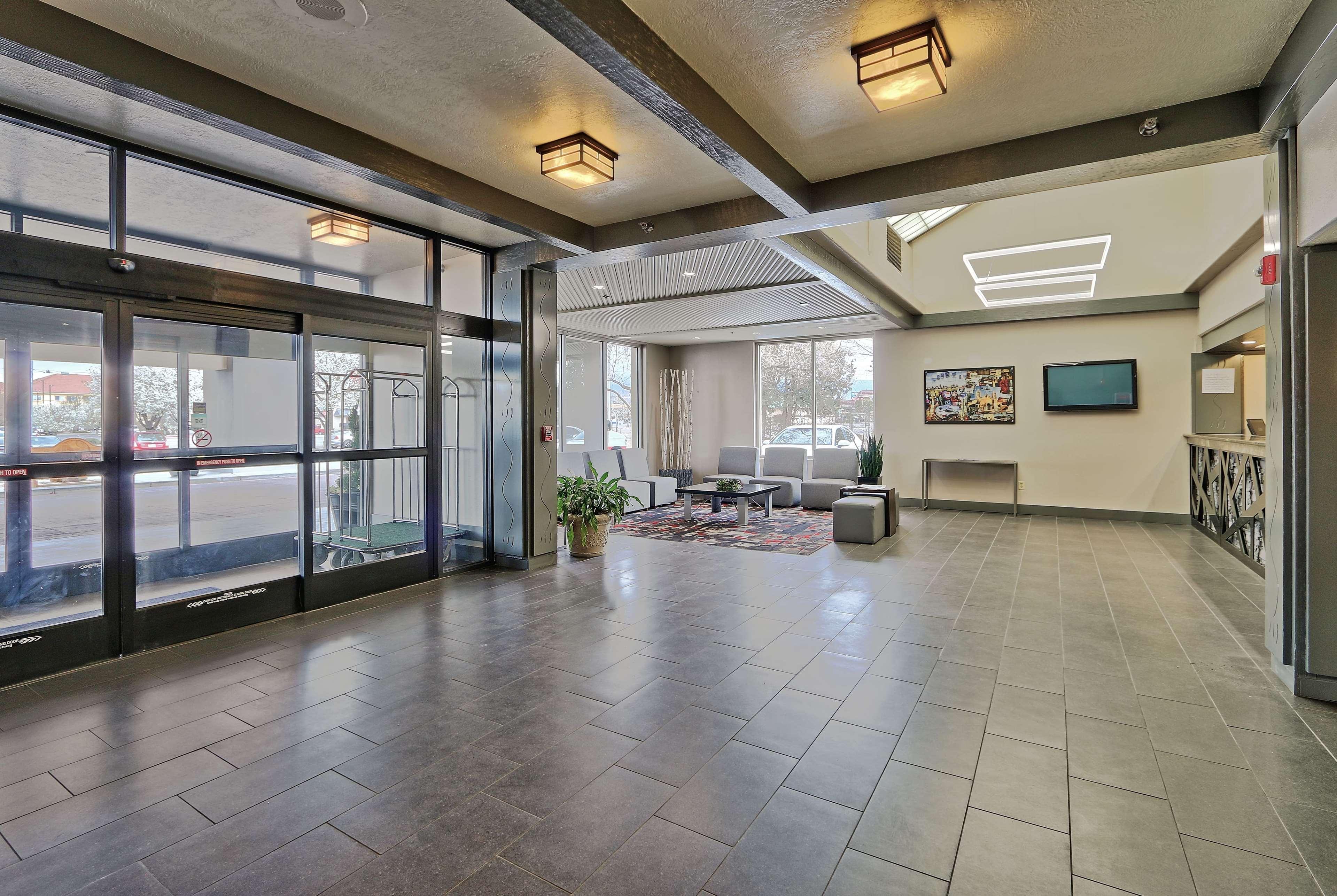 מלון Ramada By Wyndham Albuquerque Midtown מראה חיצוני תמונה